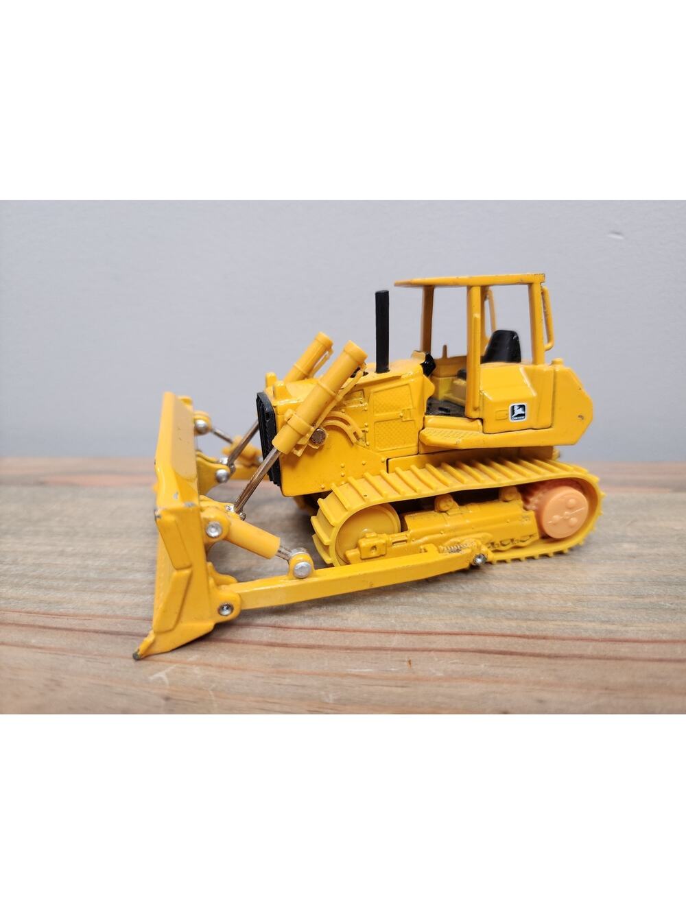 Vintage ERTL John Deere #568 550G Crawler Dozer Bulldozer 1:64 Diecast Toy